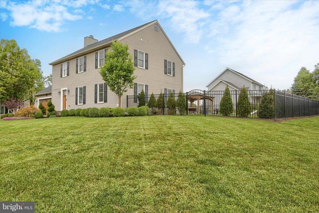 11 WHEATSTONE DR, Palmyra, PA 17078