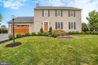 11 WHEATSTONE DR, Palmyra, PA 17078