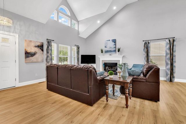 6615 Burbank Place, Westerville, OH 43082