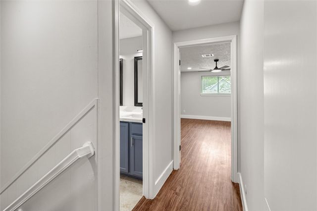 9639 Springview Lane, Houston, TX 77080