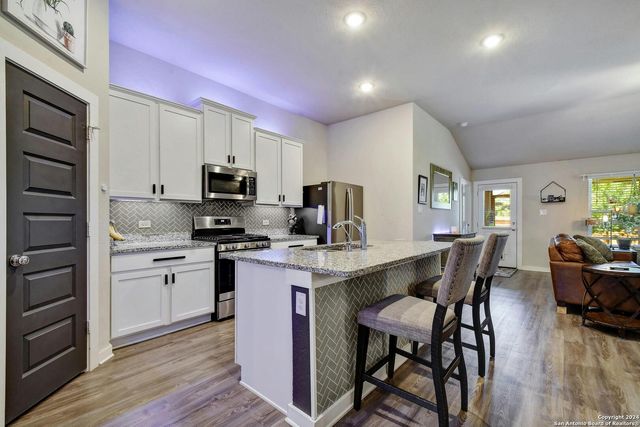 1633 PITCHER BND, San Antonio, TX 78253