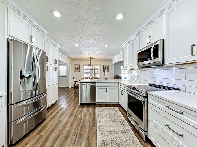 7306 16TH AVENUE NW, Bradenton, FL 34209