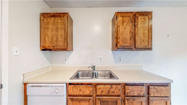 1002 Verde Drive A, Bryan, TX 77801