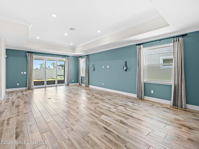 27 Gulfstream Way, Satellite Beach, FL 32937