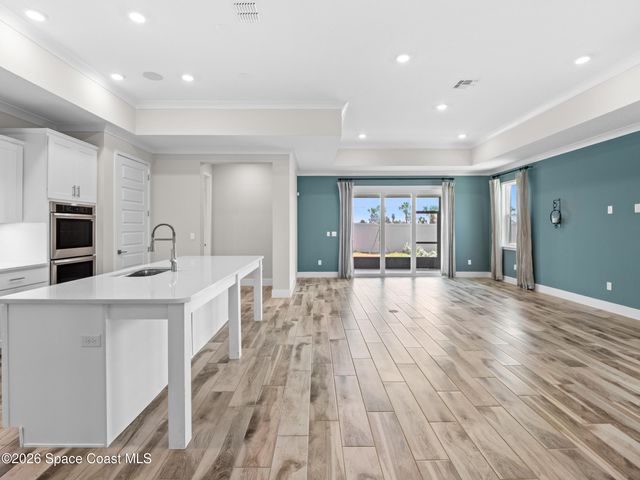27 Gulfstream Way, Satellite Beach, FL 32937