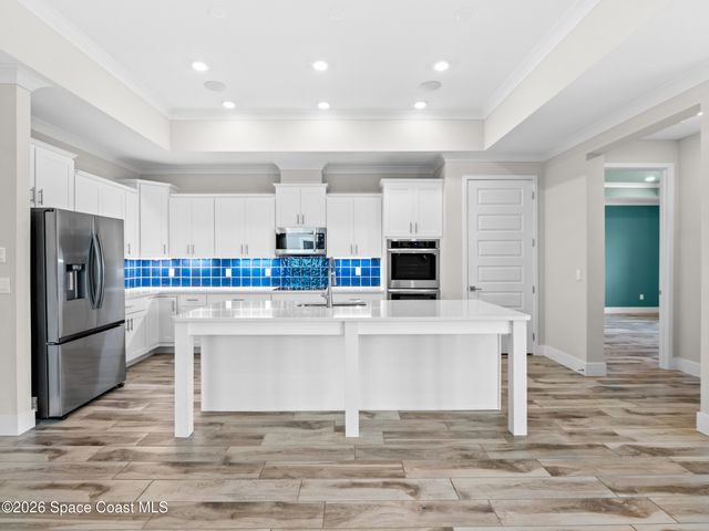 27 Gulfstream Way, Satellite Beach, FL 32937