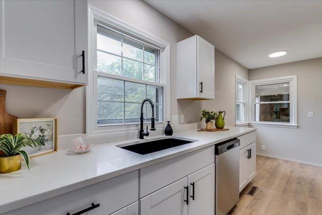 647 S Vassar St, Wichita, KS 67218