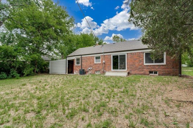 647 S Vassar St, Wichita, KS 67218