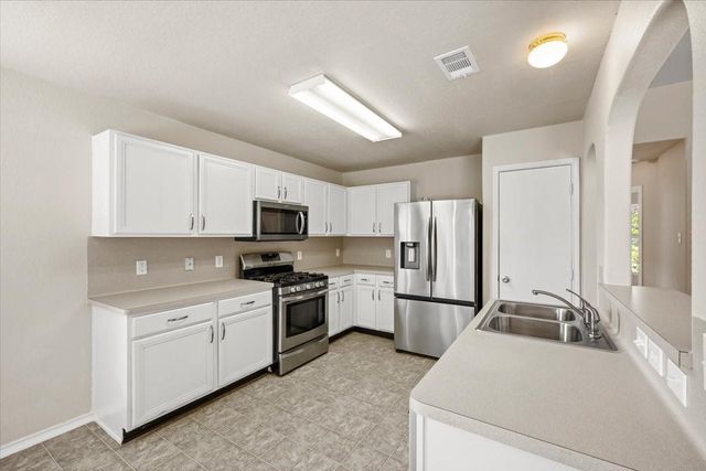 22 Highland Street, Texas City, TX 77591