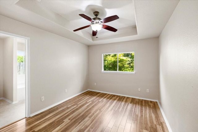 22 Highland Street, Texas City, TX 77591