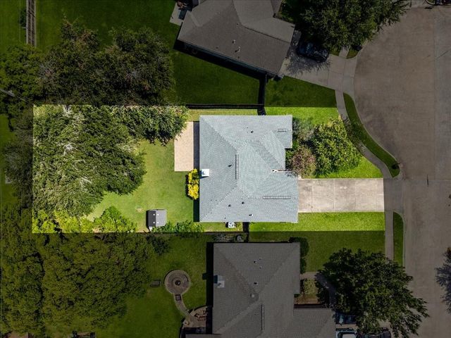22 Highland Street, Texas City, TX 77591