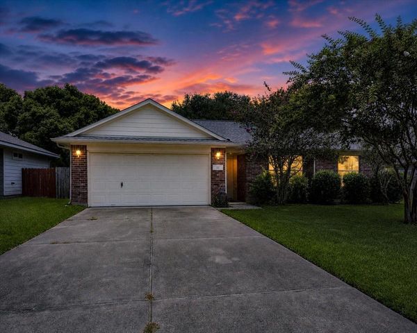 22 Highland Street, Texas City, TX 77591