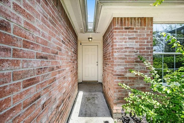 22 Highland Street, Texas City, TX 77591