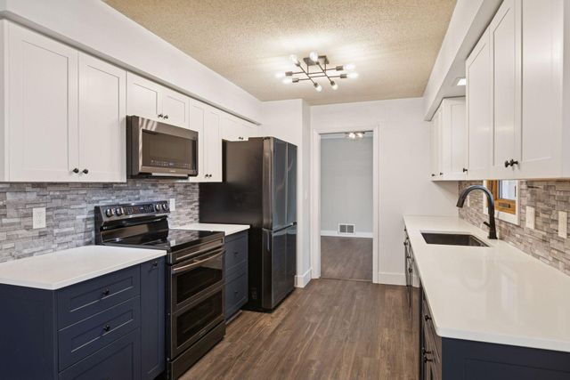 1490 3rd Street NW, New Brighton, MN 55112