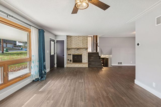 1490 3rd Street NW, New Brighton, MN 55112