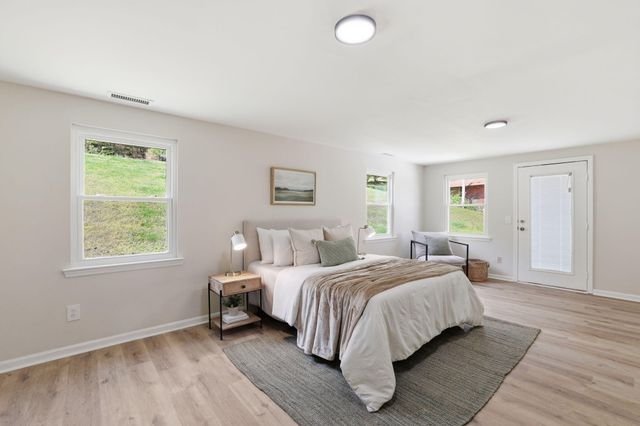 662 Red Hill Valley Road SE, Cleveland, TN 37323