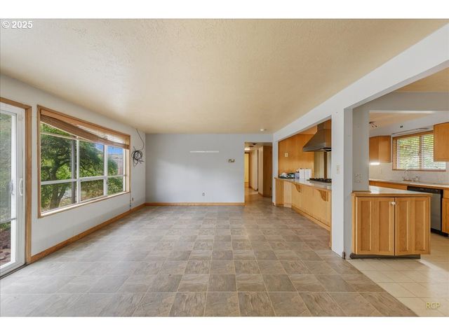 7409 Se 67TH Ave, Portland, OR 97206