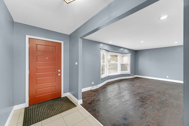 17804 Pebblewood Lane, Hazel Crest, IL 60429