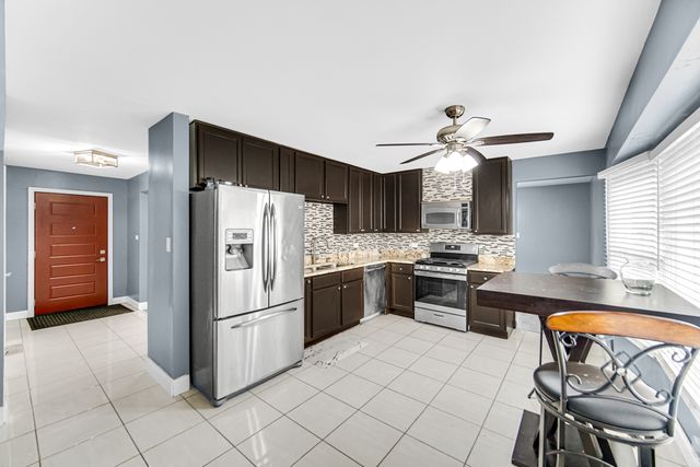 17804 Pebblewood Lane, Hazel Crest, IL 60429