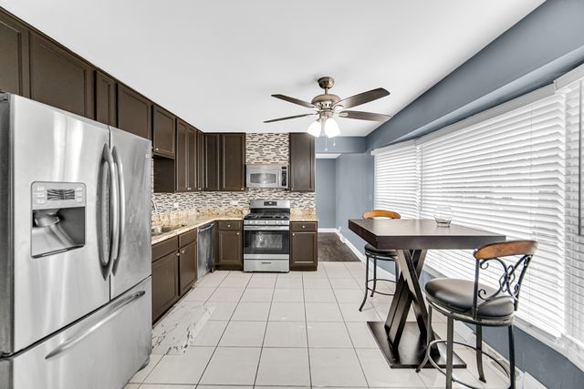 17804 Pebblewood Lane, Hazel Crest, IL 60429