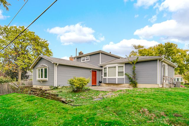 17804 Pebblewood Lane, Hazel Crest, IL 60429
