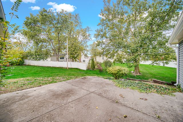 17804 Pebblewood Lane, Hazel Crest, IL 60429