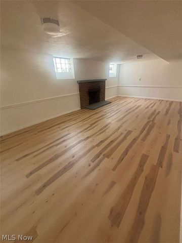 454 Parkside Drive, Bay Village, OH 44140