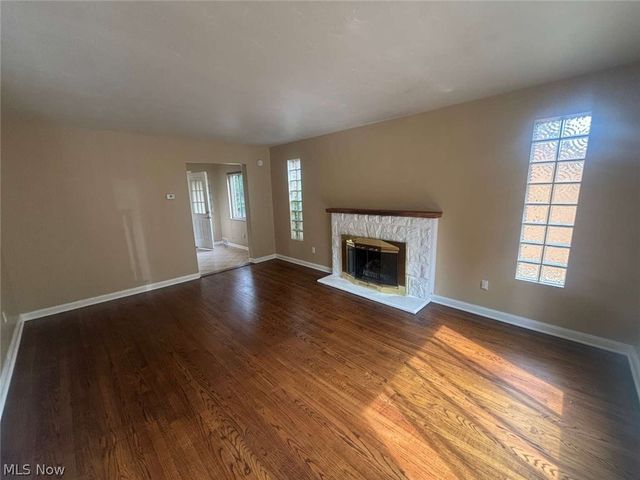 454 Parkside Drive, Bay Village, OH 44140
