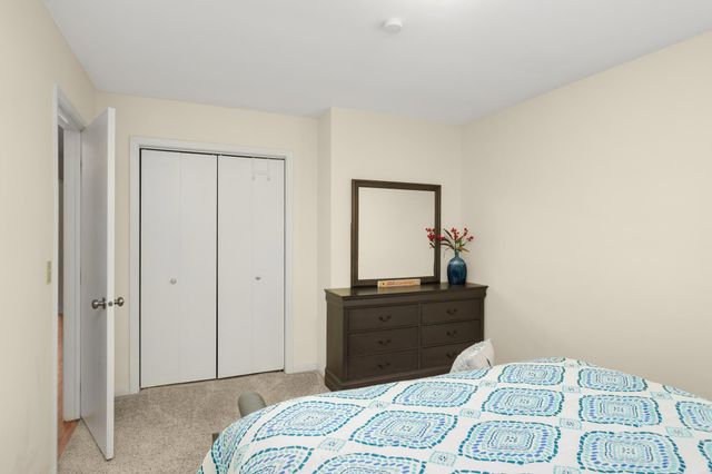 2001 Toledo Avenue N, Golden Valley, MN 55422
