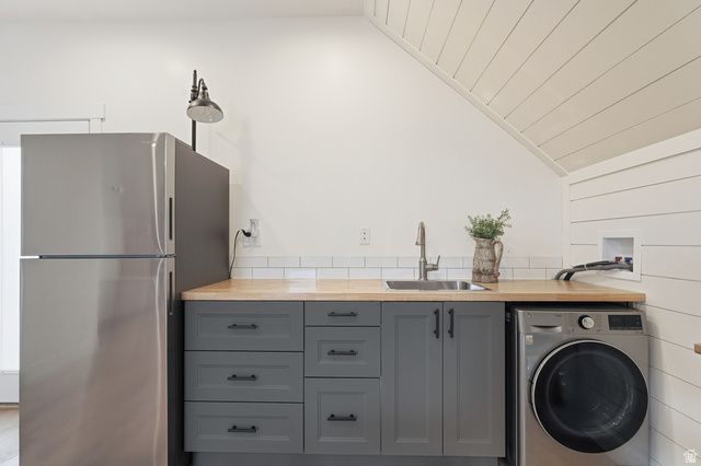 11061 S INDIGO SKY WAY, South Jordan, UT 84009