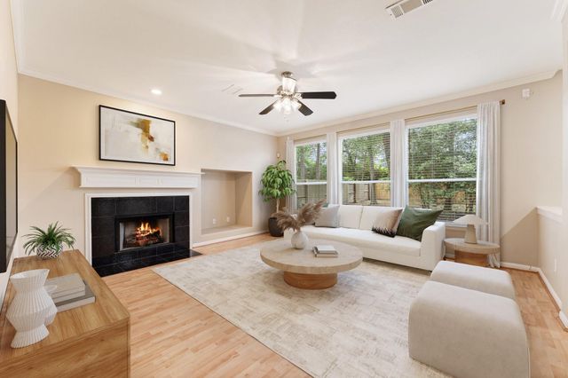 71 N Acacia Park Circle, The Woodlands, TX 77382