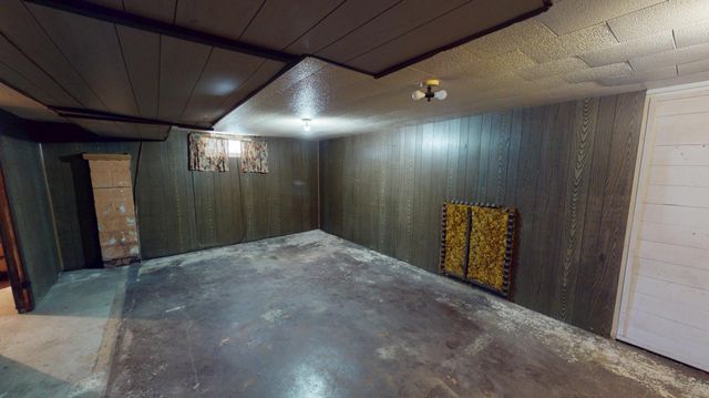 1917 Bimelich Lane, Albert Lea, MN 56007