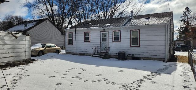 1917 Bimelich Lane, Albert Lea, MN 56007