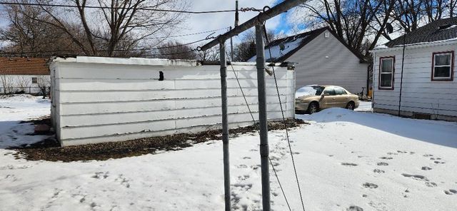 1917 Bimelich Lane, Albert Lea, MN 56007