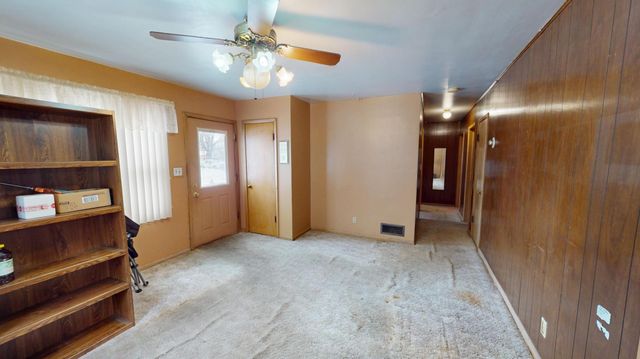 1917 Bimelich Lane, Albert Lea, MN 56007