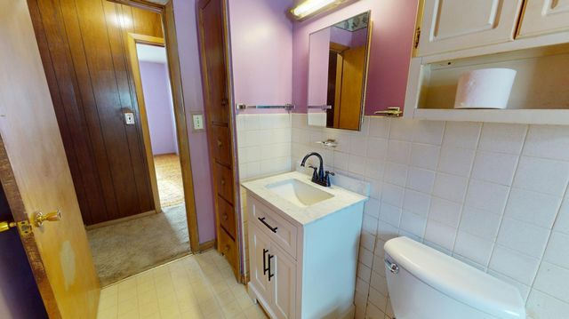 1917 Bimelich Lane, Albert Lea, MN 56007