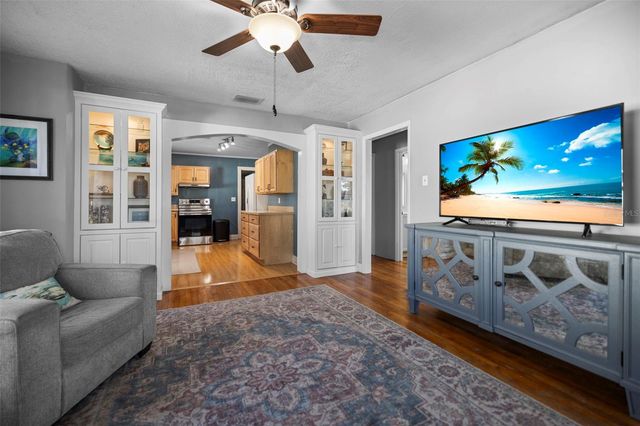 1851 N WASHINGTON AVENUE, Clearwater, FL 33755