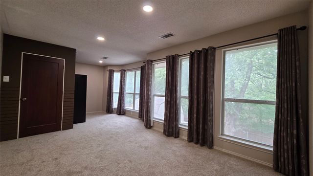 108 Indian Oaks Trail, West Tawakoni, TX 75474