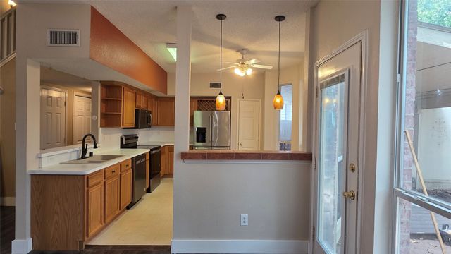 108 Indian Oaks Trail, West Tawakoni, TX 75474
