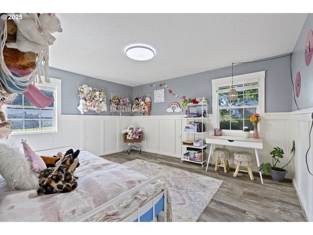 12275 Se SCHOOL Ave, Boring, OR 97009