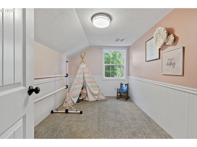 12275 Se SCHOOL Ave, Boring, OR 97009