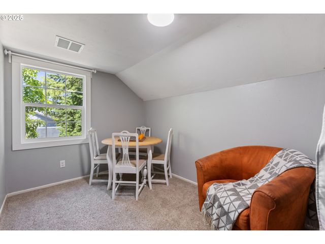 12275 Se SCHOOL Ave, Boring, OR 97009