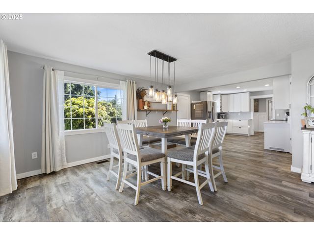 12275 Se SCHOOL Ave, Boring, OR 97009