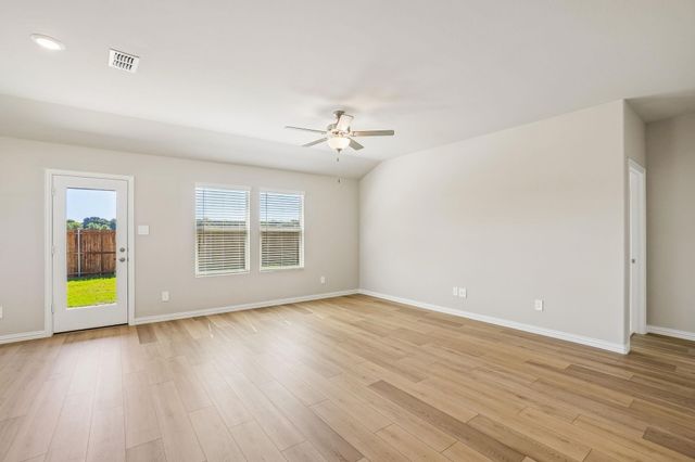 6110 CHICKNEY Drive, Princeton, TX 75071