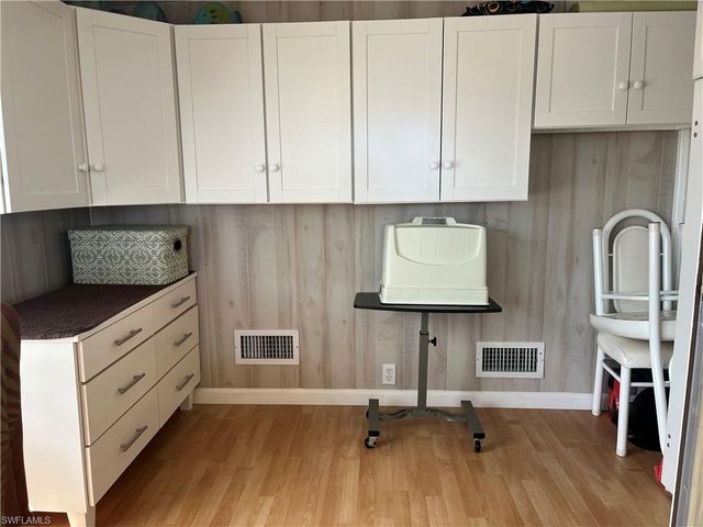 3134 Venus LN, North Fort Myers, FL 33903