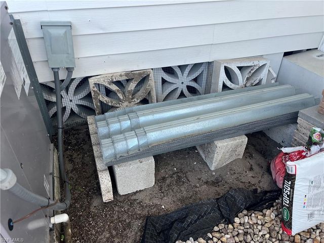 3134 Venus LN, North Fort Myers, FL 33903