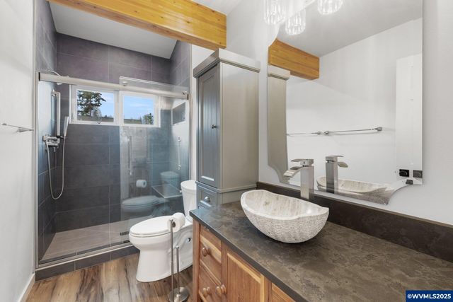 138 Santiam St, Gates, OR 97346