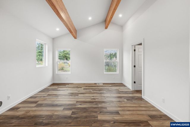 138 Santiam St, Gates, OR 97346