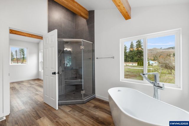 138 Santiam St, Gates, OR 97346