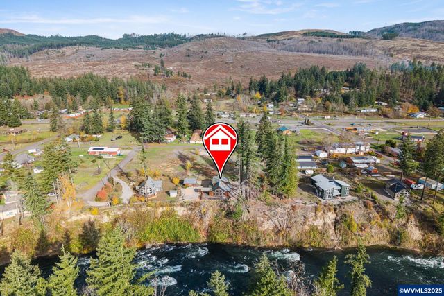 138 Santiam St, Gates, OR 97346